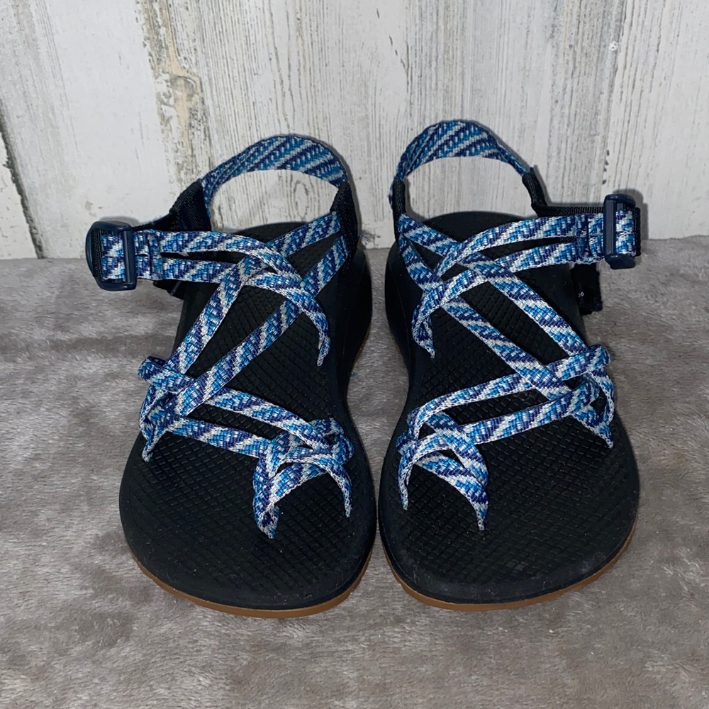 1023 Chaco Multi-Blue and Black Strappy Sandals - Picture 3 of 8